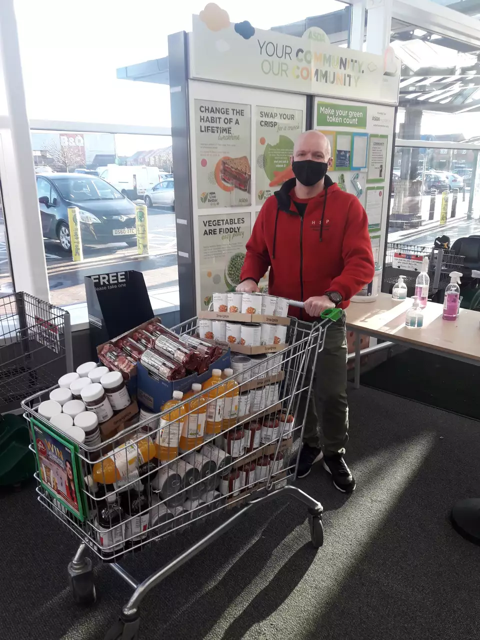Helping fight hunger  | Asda Leigh