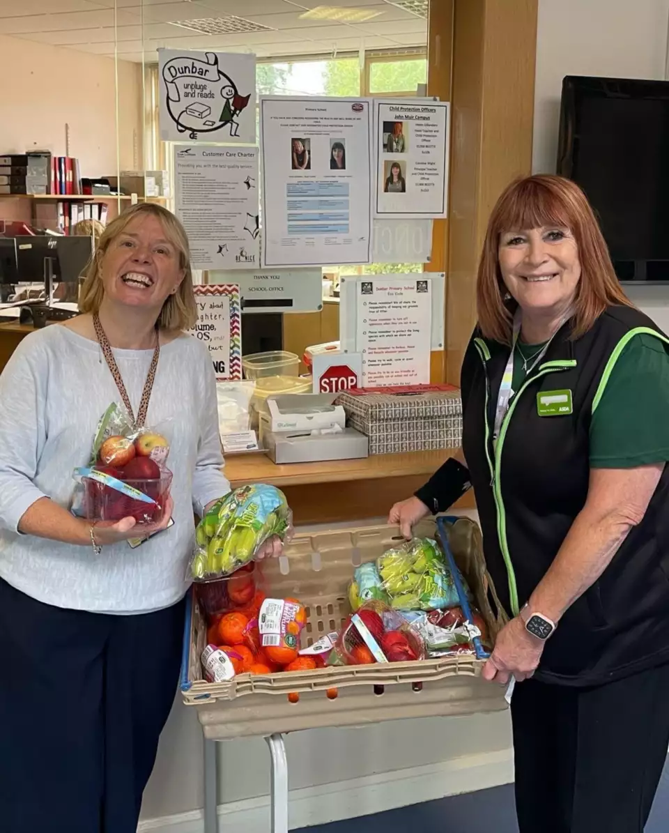 Fruit donations for local schools | Asda Dunbar