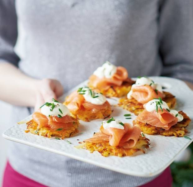 Ready-in-minutes rosti with salmon