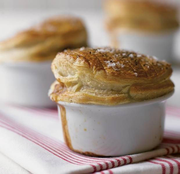 Minced beef & onion pies