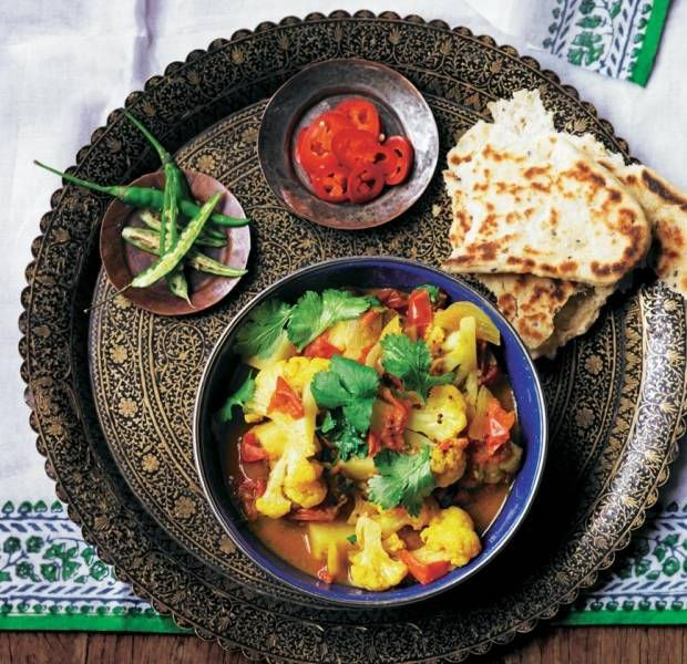 Aloo Gobi (potato & cauliflower curry)