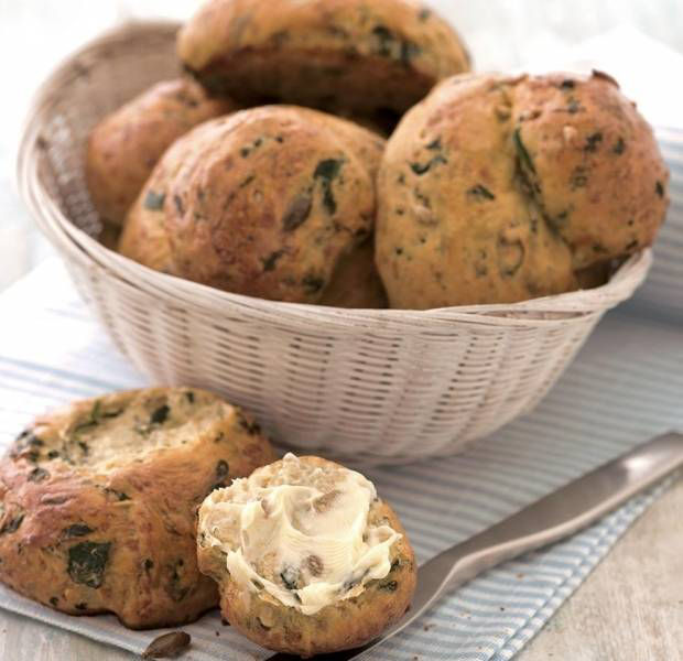 Spinach & cheese rolls