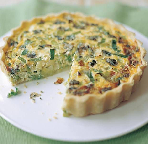 Leek and blue cheese quiche