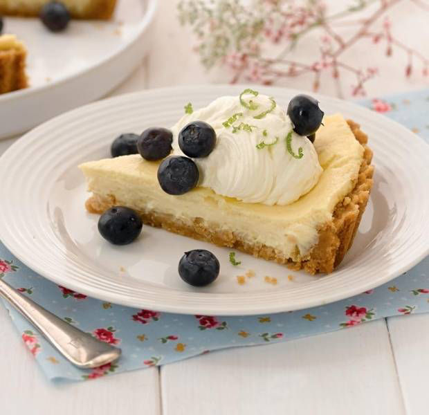 Key lime pie with blueberries