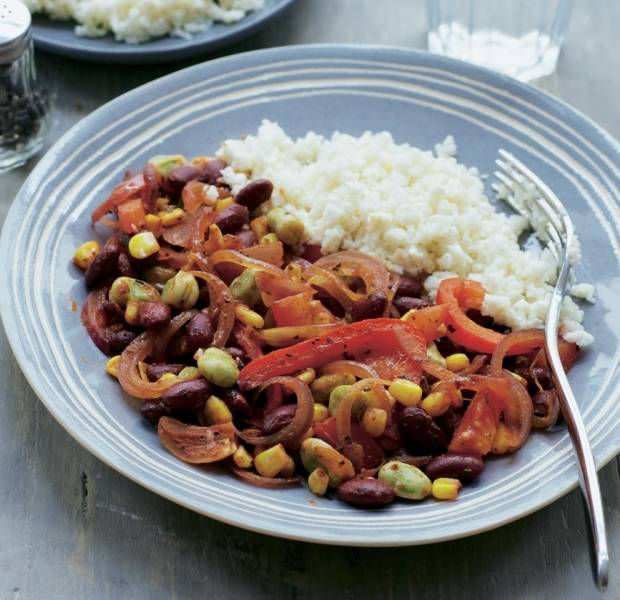 Mexican spiced bean & veg stew with cauliflower rice