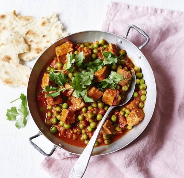 Mattar paneer curry with peas and cheese