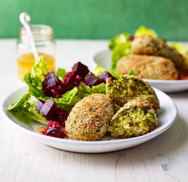 Pea croquettes with beetroot Salad