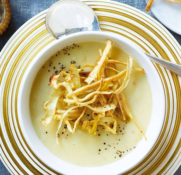 Crisp-topped parsnip and apple soup