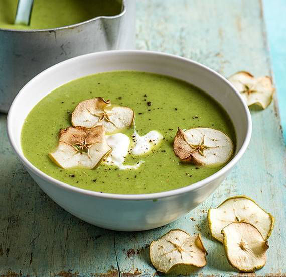Apple, watercress and asparagus soup