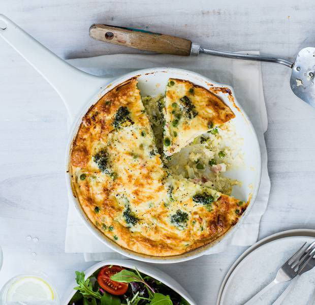 Cottage cheese frittata with ham and veg