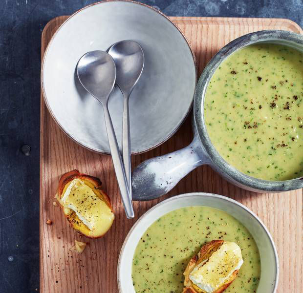 Leek and potato soup with cheesy mustard croutons