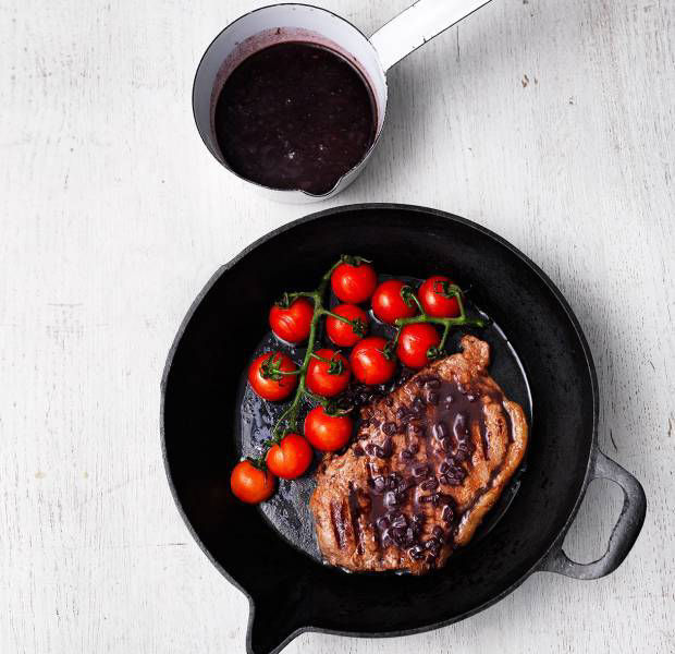 Red wine sauce for steak