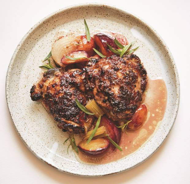 Chicken in plums and sweet spice