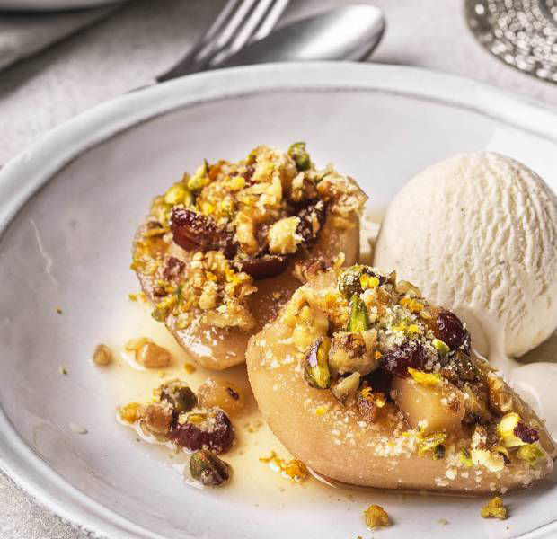 Vegan baked pears with dried fruit and baklava-style topping