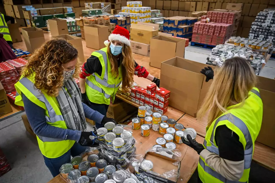 Asda helps Leeds City Council create Christmas hampers