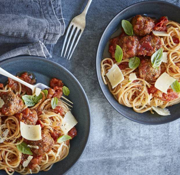 All-in-one spaghetti and meatballs