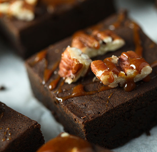 Toffee, chocolate and pecan brownies