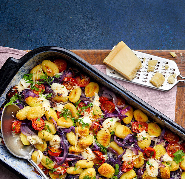Red cabbage and gnocchi traybake