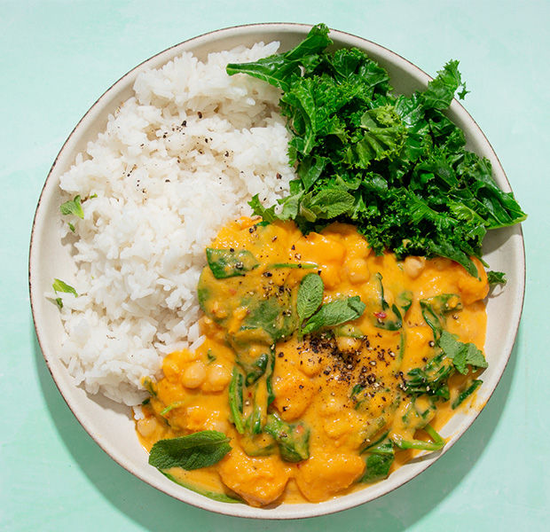Slow cooker sweet potato and chickpea curry