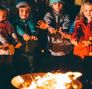 Tips For Hosting A Bonfire Night Party to Remember